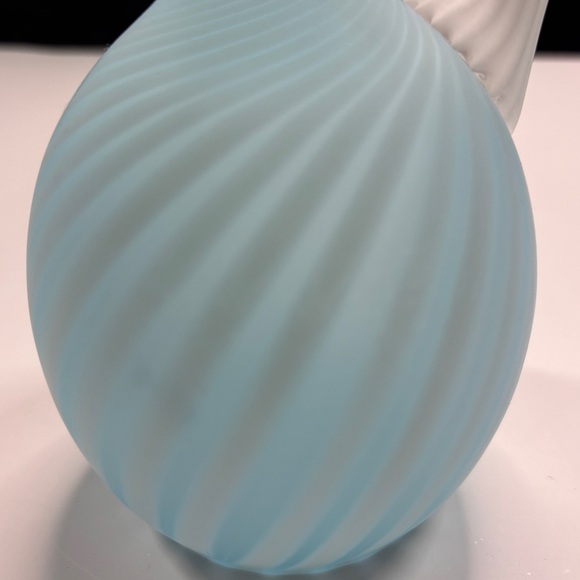 Rare Fenton Rib Optic Blue Satin Cruet c.1950 - Picture 15 of 16